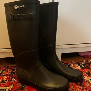 Aigle Classic Black Rain Boots